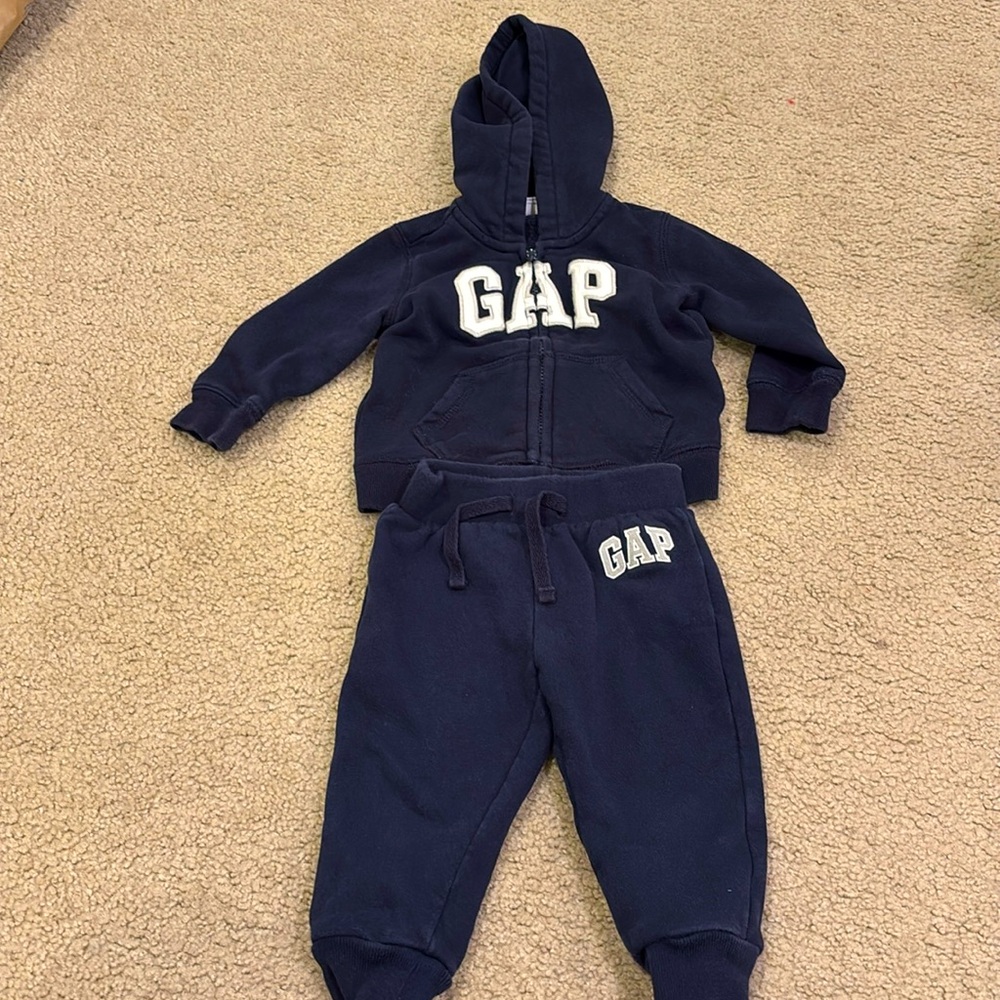 GAP baby navy blue sweat suit
